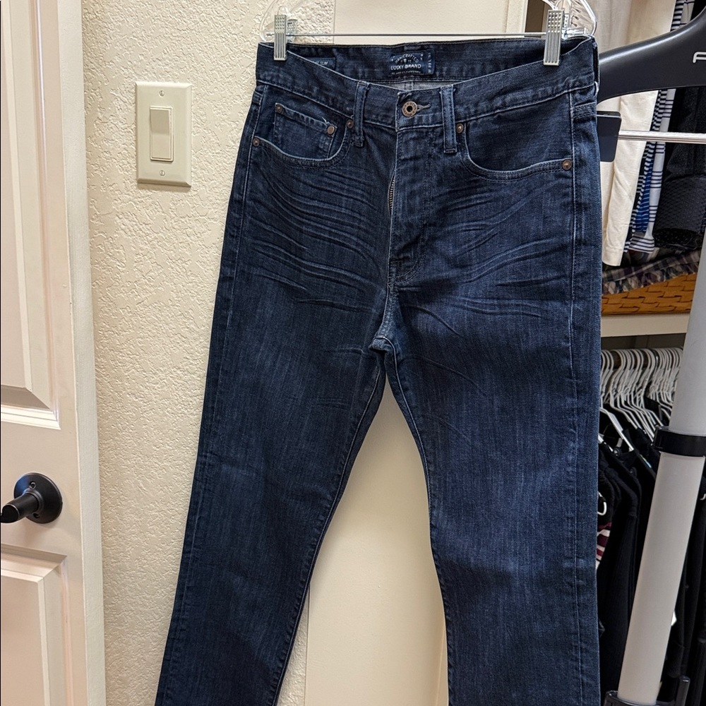 Lucky Brand Men's Dark Blue Slim Jeans. Size 33x32